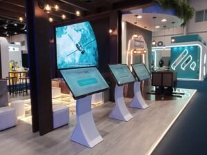 Locação de Totem Digital e Painéis de LED para Feiras, Eventos, Stands e Congressos Florianópolis 2026