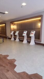 ALUGUEL de Totem Touch Screen para Eventos 2026