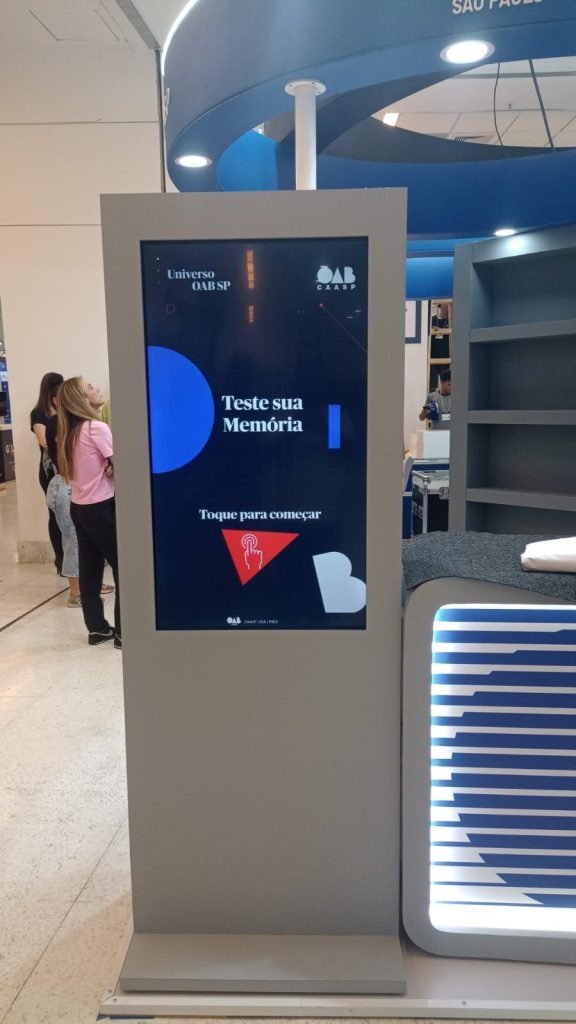 Aluguel e Venda de Painel de LED Outdoor, Indoor, Totens Touch Screen e Gamificação para Encatho & Exprotel 2026 em Florianópolis e Blumenau SC